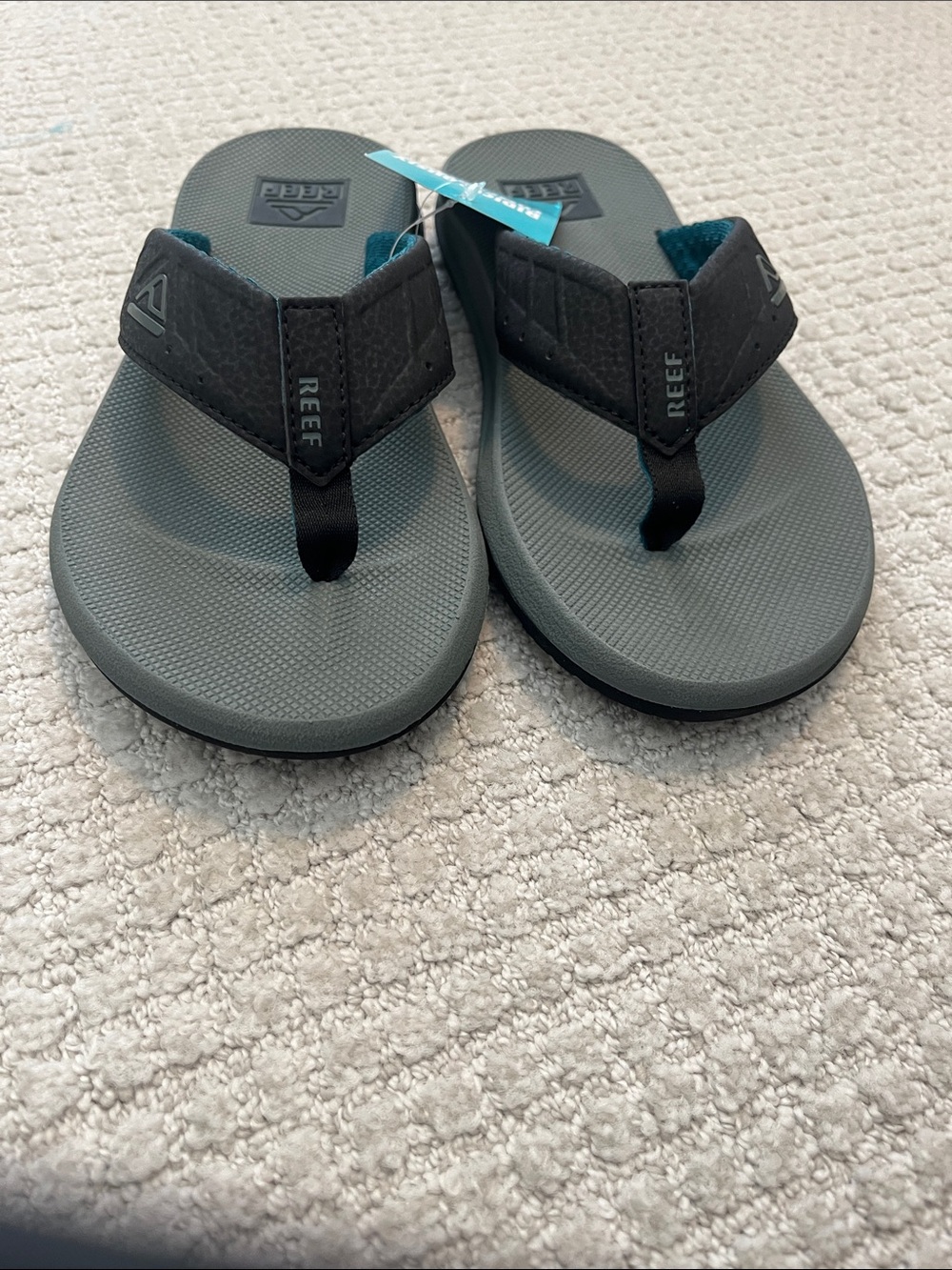 Reef Phantoms Flip Flops NWT Black & Gray with Teal Accents - Picture 4 of 5